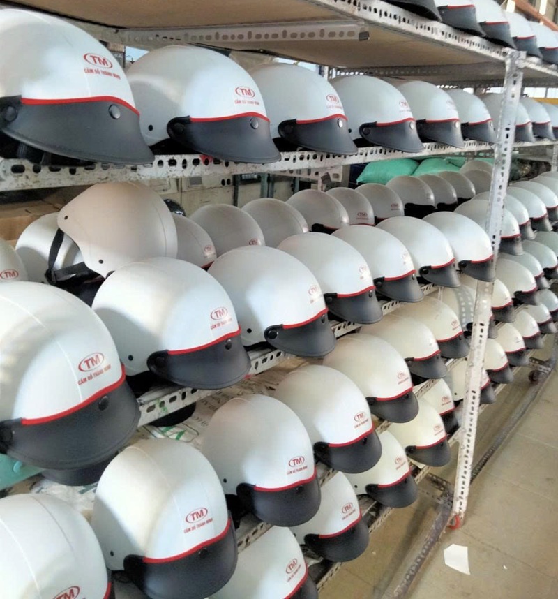 Nón bảo hiểm đặt cho công ty, quà tặng sự kiện ý nghĩa