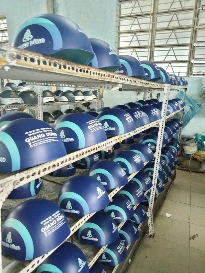 Nón bảo hiểm đồng phục theo vật liệu xây dựng Quang Dũng