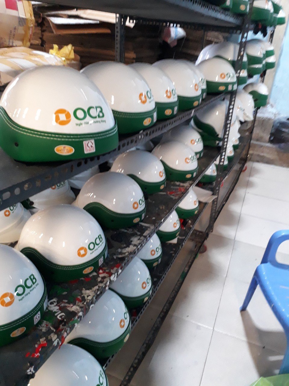 Xưởng in nón bảo hiểm TPHCM uy tín, giá tận gốc